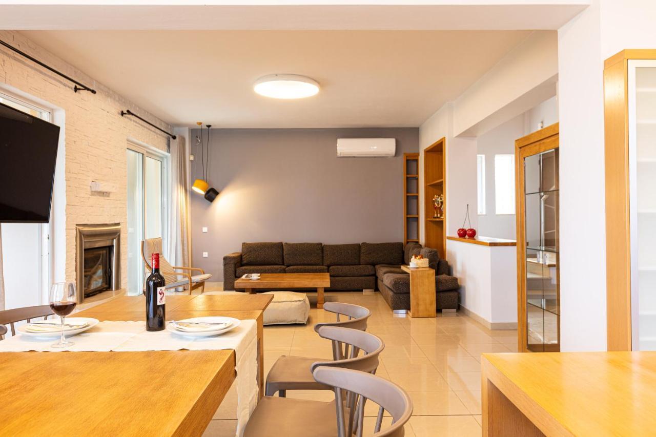 Thetree Villa, With Heated Pool & Spa Whirlpool Gállos Exteriér fotografie